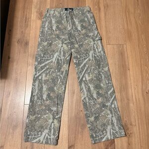 Abercrombie & Fitch Men's Woodland Camo Cargo Pants